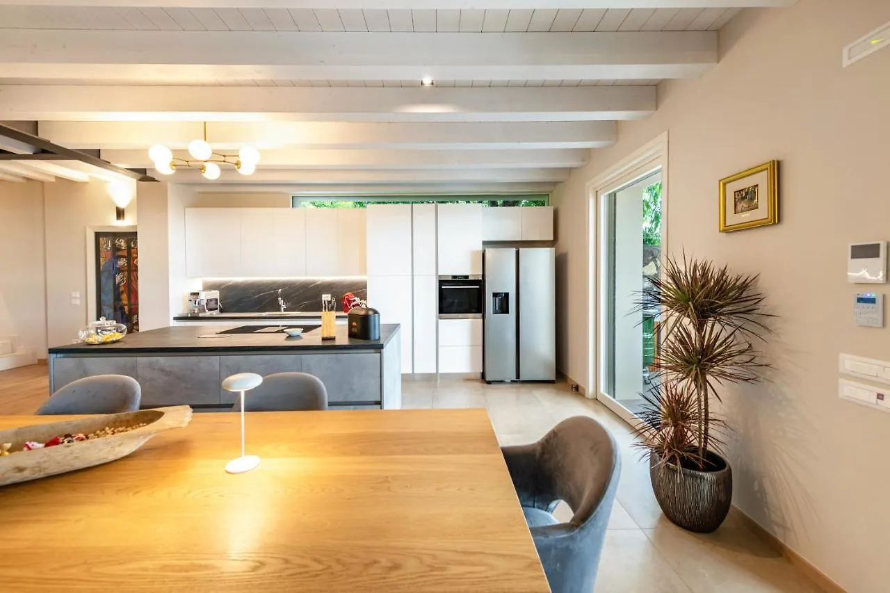 Villa Cavalino Boutiquehouse Cavaion Veronese 0*,  Italien
